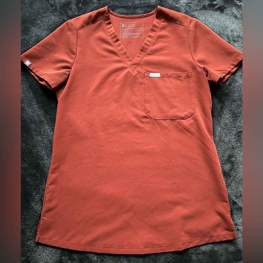 FIGS AUBURN SCRUBS SET